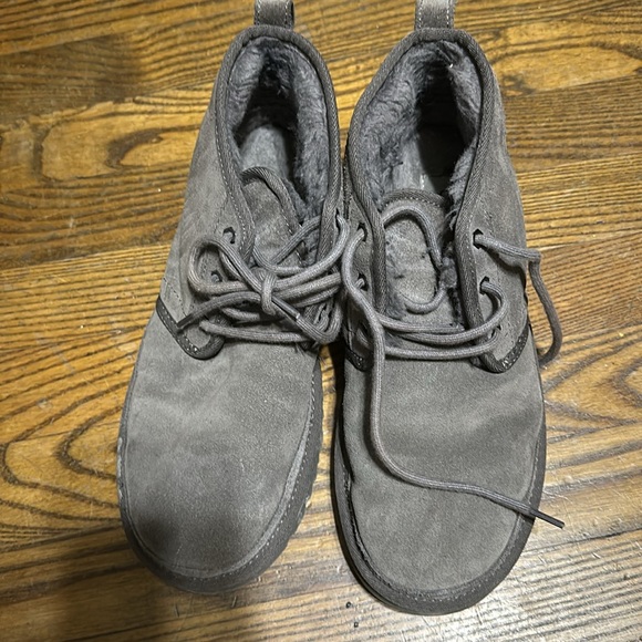 Men’s UGG neumel boots size 9 - Picture 2 of 5